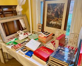 Books / Art / Frames