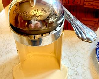 Juice -O -  Mat. Mid Century