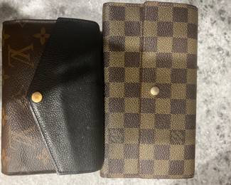 This is not a part of the True Love Story sale. It will be in a separate room and brought to you by Kandyslux for info text 615-542-3068