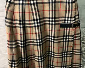 This is not a part of the True Love Story sale. It will be in a separate room and brought to you by Kandyslux for info text 615-542-3068