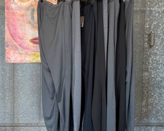 This lot features ten (10) pairs of brand new men’s Patagonia bottoms with tags.
Sizes include:
One (1): XS
One (1): Small
Five (5): XL
Three (3): XXL