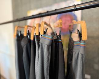 This lot features ten (10) pairs of brand new men’s Patagonia bottoms with tags.
Sizes include:
One (1): XS
One (1): Small
Five (5): XL
Three (3): XXL