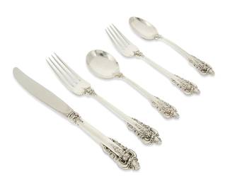 389
A Wallace sterling silver 'Grand Baroque' flatware service
Mid/late 20th century
Each marked for Wallace and for sterling
Designed 1941, comprising 11 dinner knives (9"), 13 dinner forks (7.625"), 12 salad forks (6.375"), 8 cream soup spoons (6.125"), and 11 teaspoons (6.25")
55 pieces
Total weighable sterling: 68.9 oz. troy approximately
Estimate: $1,500 - $2,000
