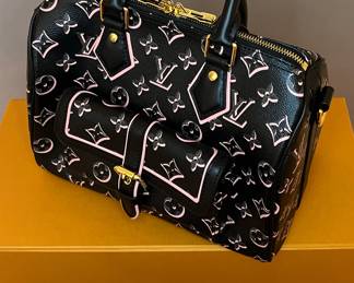 Authentic Louis Vuitton Speedy Bandouliere 25 Monogram Black Pink Bag
