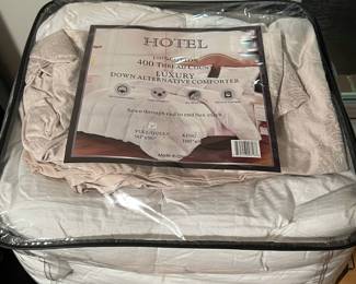 Down Alternative Comforter