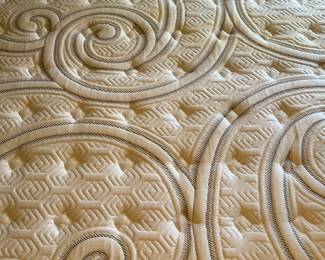 Serta Queen Size Mattress