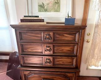 Chest of Drawers