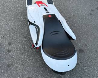 $100 OBO
Rollplay Nighthawk NexGen 24-Volt Battery Electric Ride-On Toy.