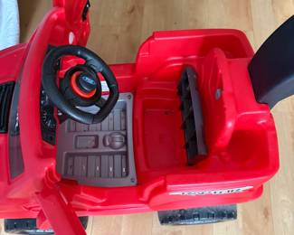 $75 OBO
Ford Raptor push car 2/1
The Step 2-in-1 ForWE MP d F-150 Raptor Parent Push Car is a push car that can be transitioned into a kid-powered car. It features molded-in drink holders, a back for cargo, and under-seat storage. It also has an authentic electronic horn and realistic decals.