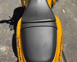 1997 Triumph Daytona 595 Triple injection. Clean Title $600 OBO
as is