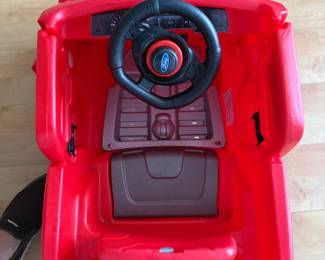 $75 OBO
Ford Raptor push car 2/1
The Step 2-in-1 ForWE MP d F-150 Raptor Parent Push Car is a push car that can be transitioned into a kid-powered car. It features molded-in drink holders, a back for cargo, and under-seat storage. It also has an authentic electronic horn and realistic decals.