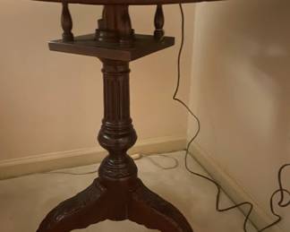 Mahogany Chippendale Tilt Top Table
