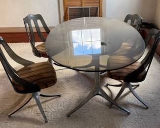 1970’s MCM Table with Acrylic Chairs  in great condition  - Located on upper level