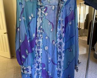 Pucci - is missing some buttons