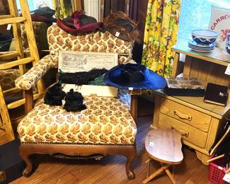 vintage ladies' hats and box of ostritch feathers
