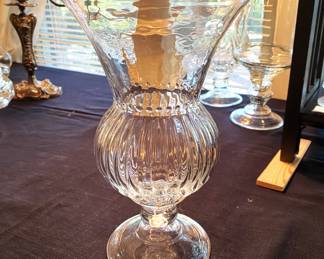 10" ribbed crystal urn vases