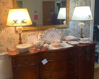 Mahogany buffet with "Chamberlain" by Royal Worcester China