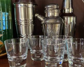 cocktail shakers and shot glasses w/bubble in bottom