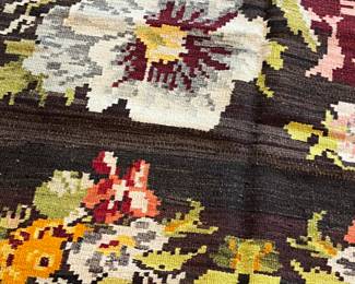 antique Bessarabian Kilim rug - Romania 6'9" x 7'1"