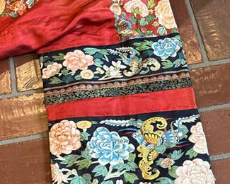vintage Chinese silk robe with embroidery