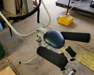 BACK STRETCHER