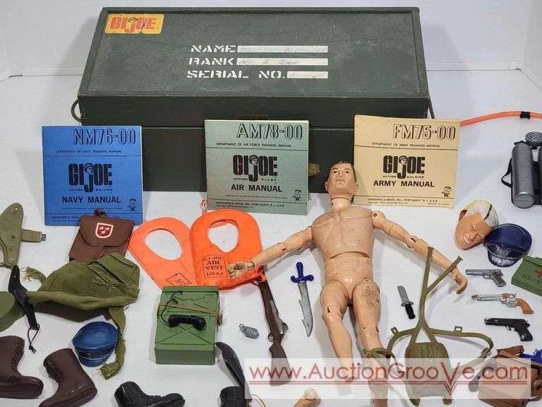 1 1964 GI Joe with Accessories