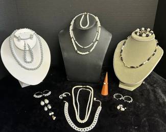 Pearly Black and White Jewelry