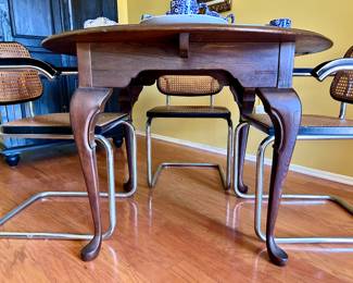 Artex Vintage Dining Table with Leafs and Pads