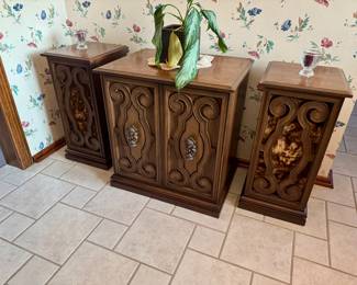 Stereo console and speakers. WORKS