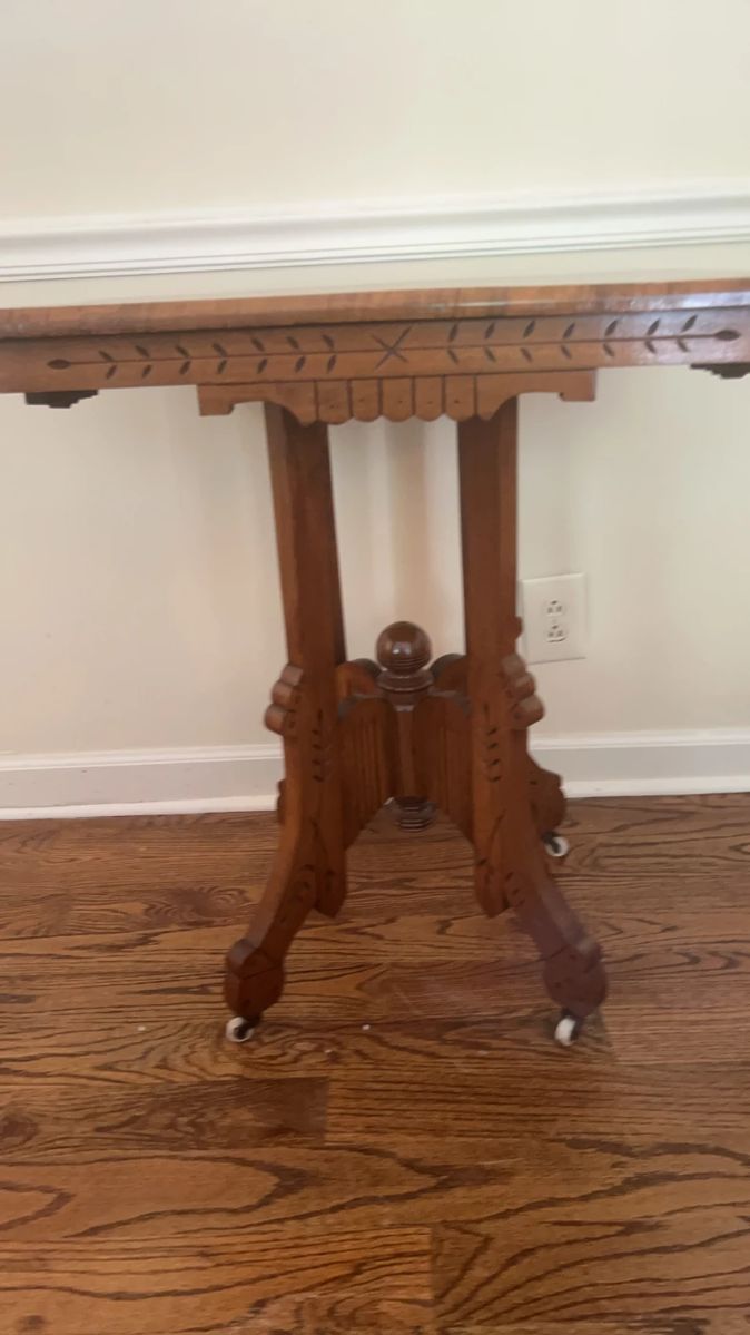 01 Victorian Eastlake Parlor Table