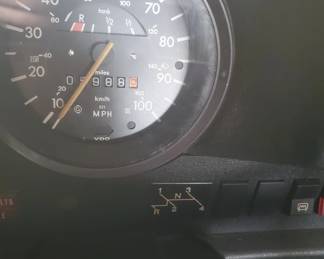 JUST ADDED 1977 VW SUPER&nbsp;BEETLE $6000 OBO see images Needs to be towed by buyer&nbsp;

call 6307010161 for more info