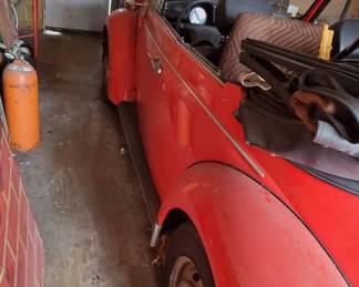 JUST ADDED 1977 VW SUPER&nbsp;BEETLE $6000 OBO see images Needs to be towed by buyer&nbsp;

call 6307010161 for more info