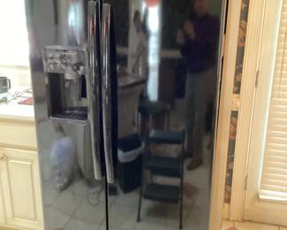 GE SidebySide Refrigerator