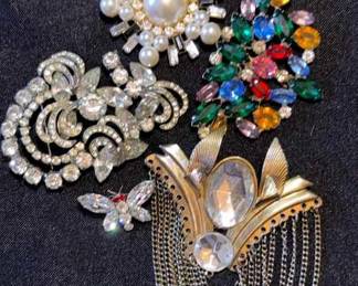 5 Vintage Sparkly Brooches