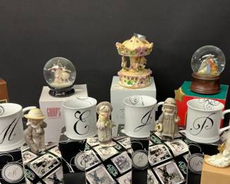 4 Ceramic Rosanna Mugs Snow Globes Kurt S. Adler Kim Anderson Pretty As A Picture Peanuts