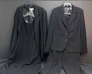 2 Liz Claiborne Suits Size 16 One with Dress One With Pants
