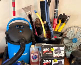 Vacmaster 2.5 gallon 1.75 HP; Air Compressor & miscellaneous items