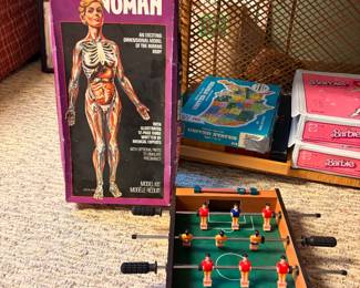 Model of female to assemble. Mini Foosball Table