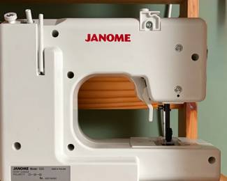 Janome Model 525