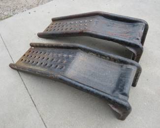 Lot 364. Car ramps