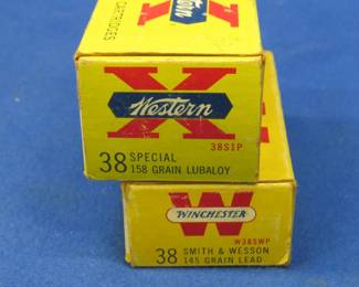 Lot 325. Mixed 38 Special and 38 S&W rounds in vintage Winchester boxes, both are in good condition