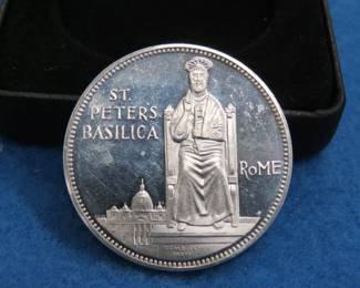 Lot 338. 1970 St Peter sterling silver coin weighing 26.66 grams