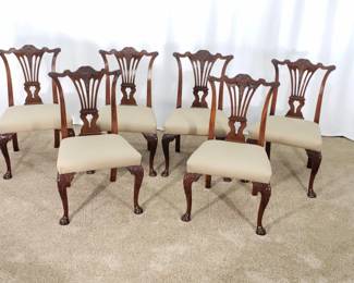 Set of English George II Walnut Side Chairs,   Circa 1750  