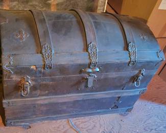 1 of 2 pictures - Antique Trunk
