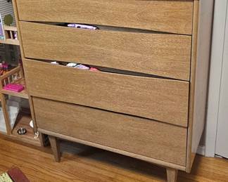 MCM Dresser