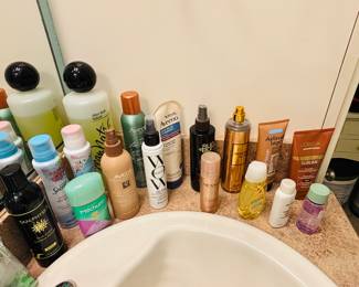 Ok guess, is this his or her side of the bathroom?