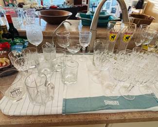 Apparently, these are the Sunday glasses.