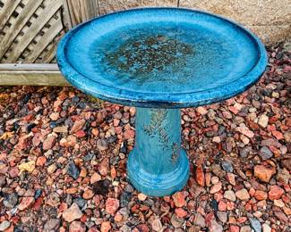 Bird bath.  How about a little privacy here please.