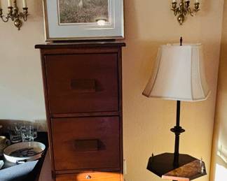 Looks like a designer set this photo up.  Surely not us.