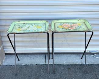 74 VintageFloralMetalTVTrays